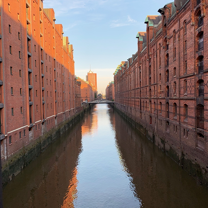 A night in Hamburg - a photographic tour of Hamburg Harbour - Travel for a Living