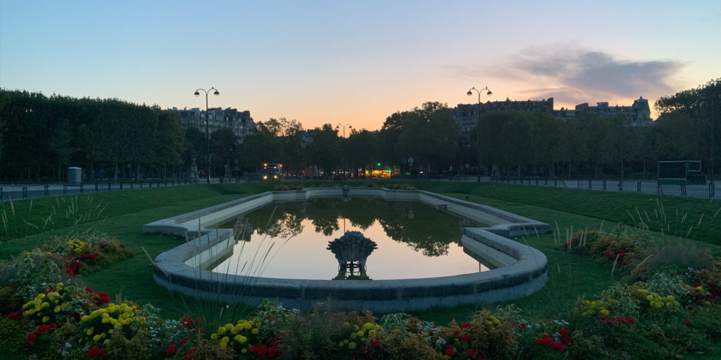 Early mornings in Paris - Paris before tourists - Travel for a Living